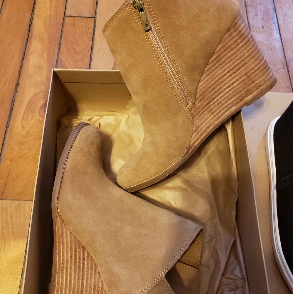 Lucky brand wedges